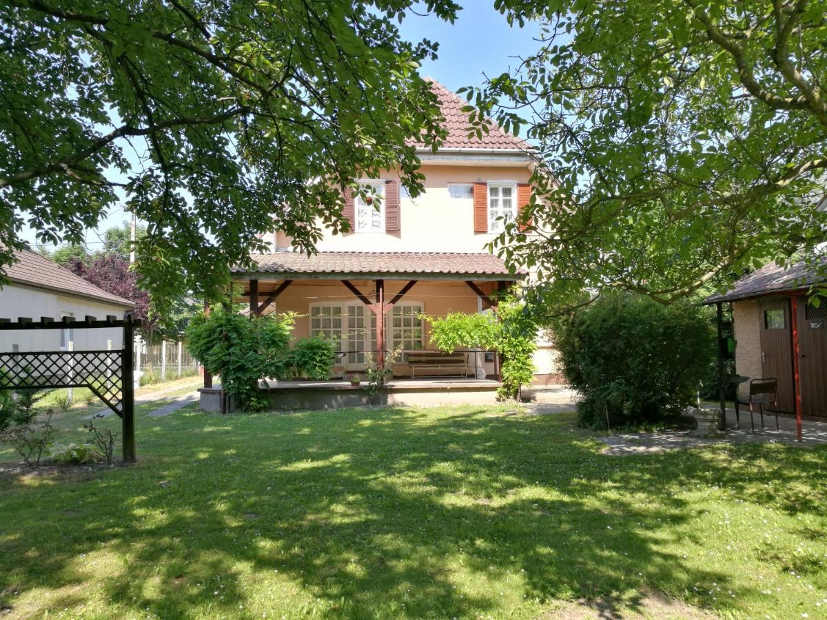 Villa Retro Ház Szántód Exterior foto